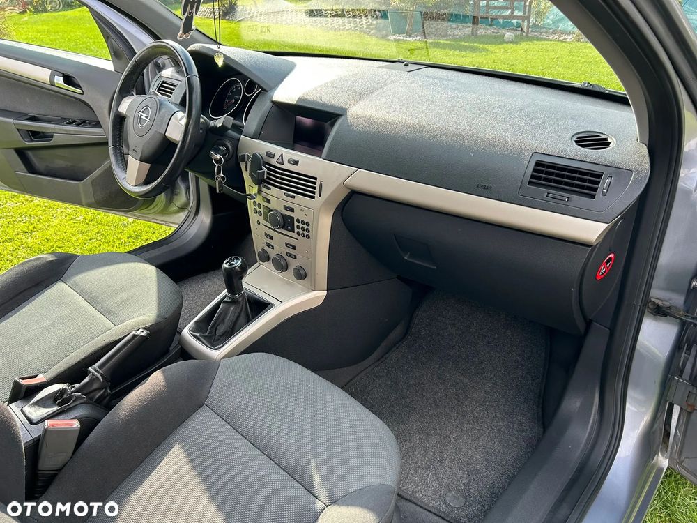 Opel Astra - 34