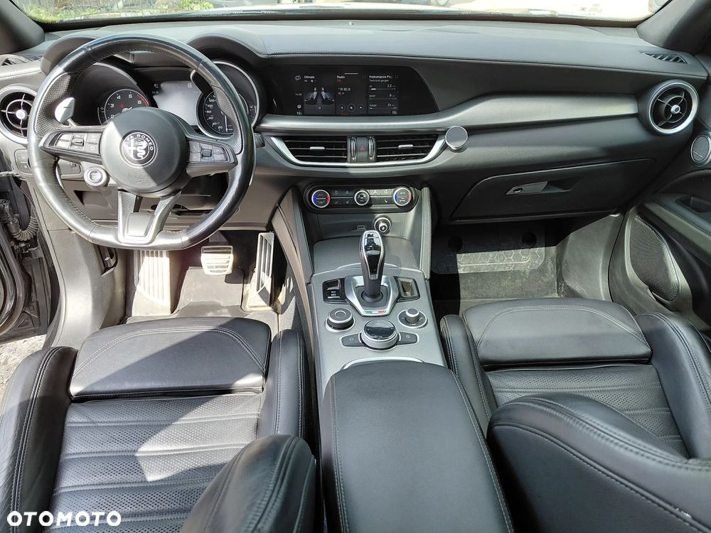 Alfa Romeo Stelvio 2.0 Turbo Veloce TI Q4 - 7