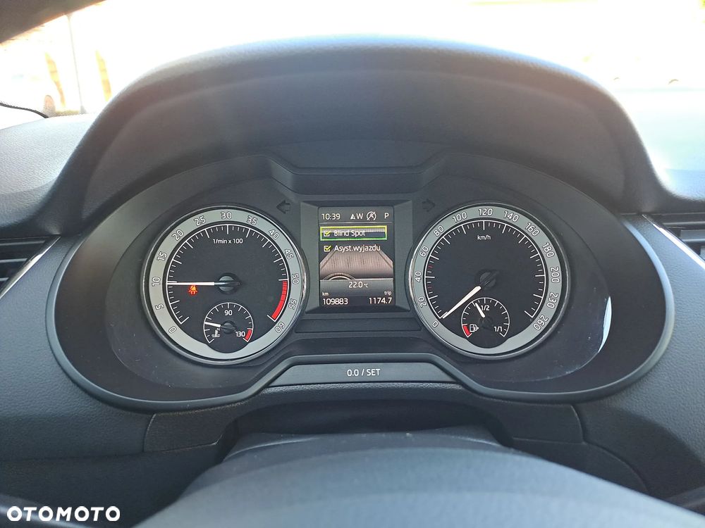 Skoda Octavia 2.0 TDI Style DSG - 16