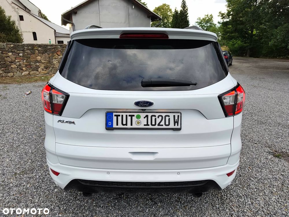 Ford Kuga 1.5 EcoBoost 2x4 ST-Line - 17