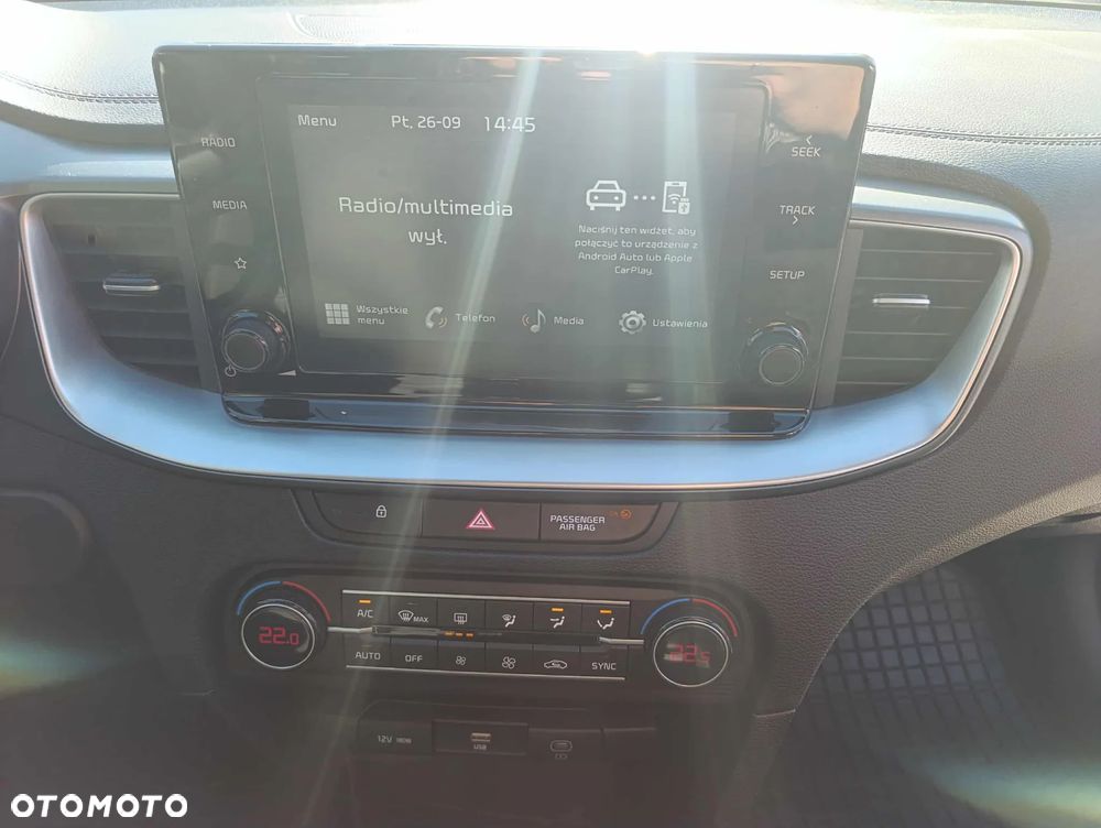 Kia XCeed 1.5 T-GDI M - 13