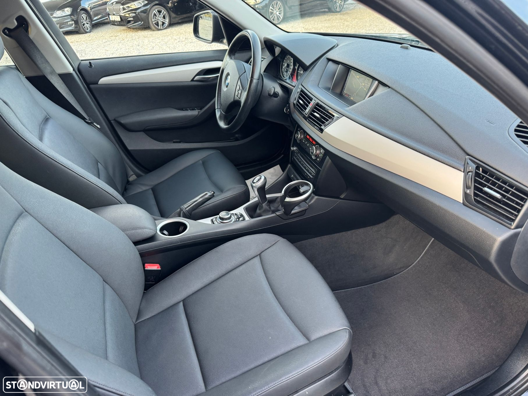 BMW X1 sDrive18d - 11