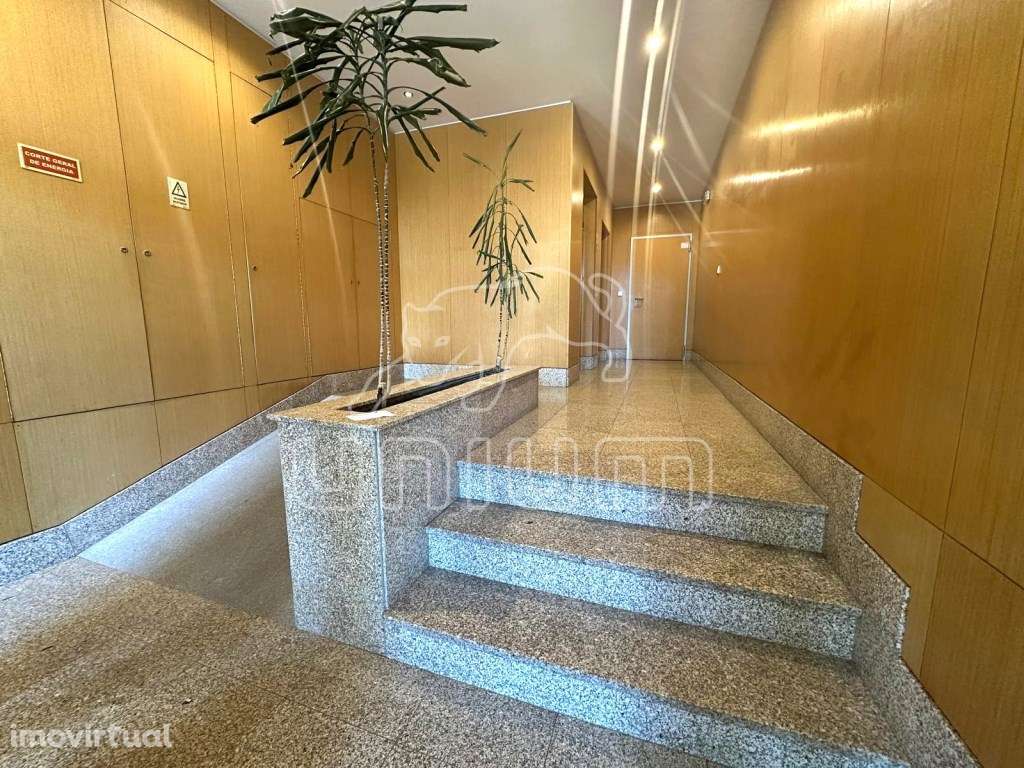 Apartamento T4 na Abelheira - Grande imagem: 2/19