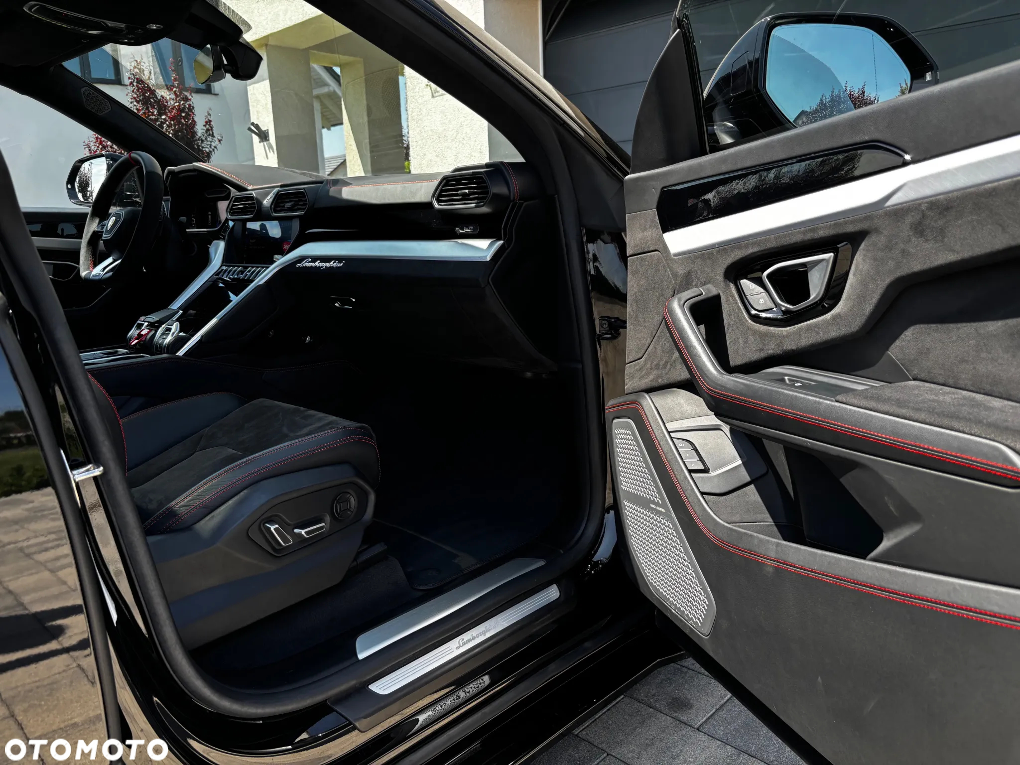 Lamborghini Urus Standard - 27