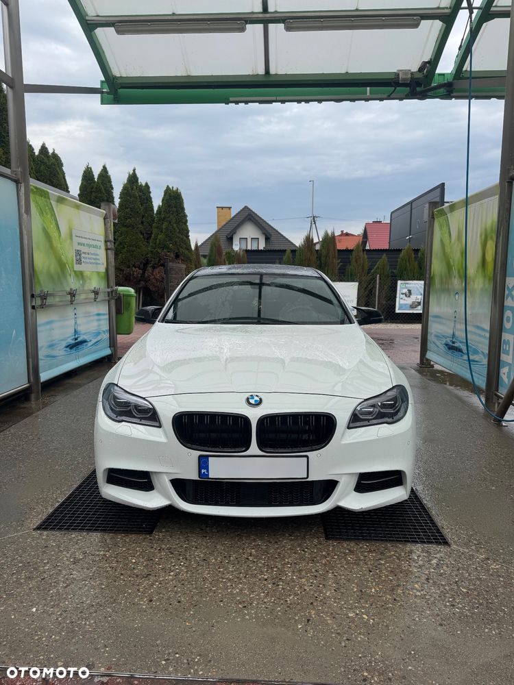 BMW Seria 5 M550d xDrive - 9