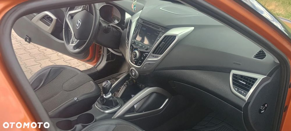 Hyundai Veloster 1.6 Style - 10