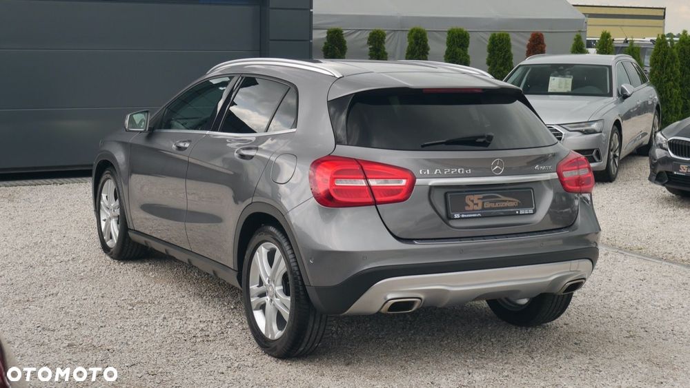 Mercedes-Benz GLA - 6