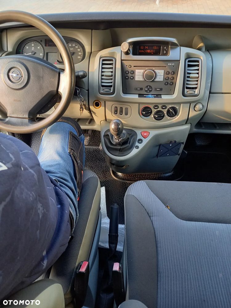 Opel VIVARO - 13