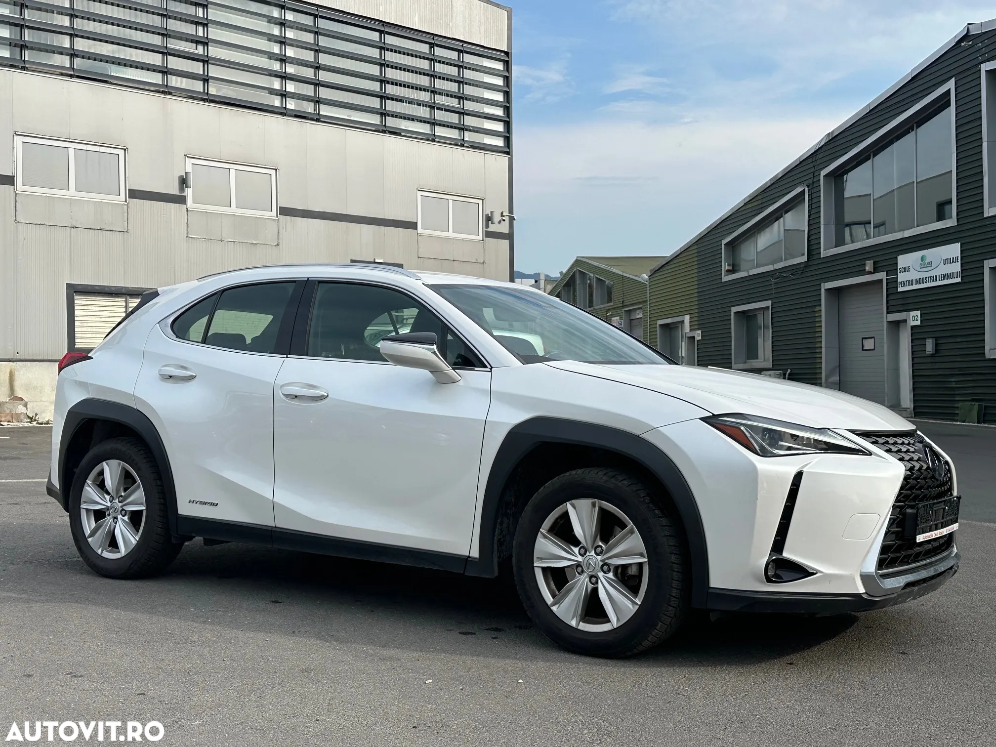 Lexus UX 250h Business Edition - 20