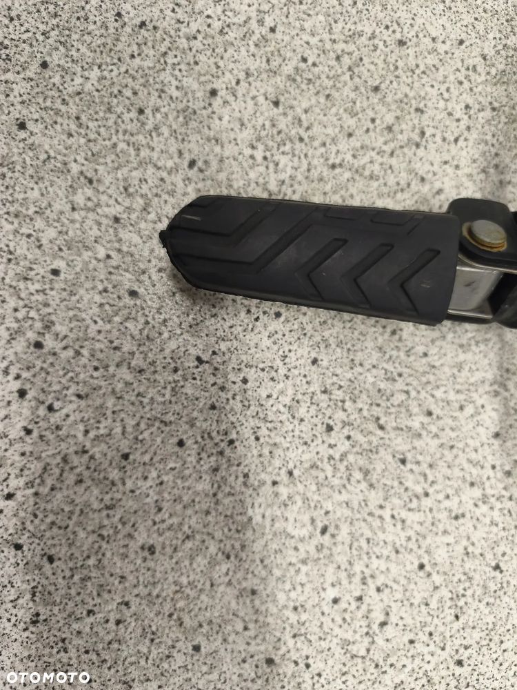 Set lewy tył, podnóżek pasażera Aprilia Tuono 125 2024 - 6