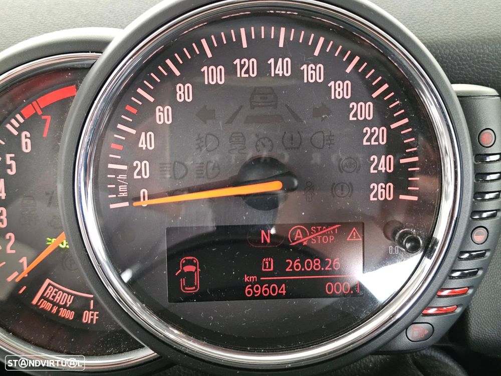 MINI 3 Portas One - 25