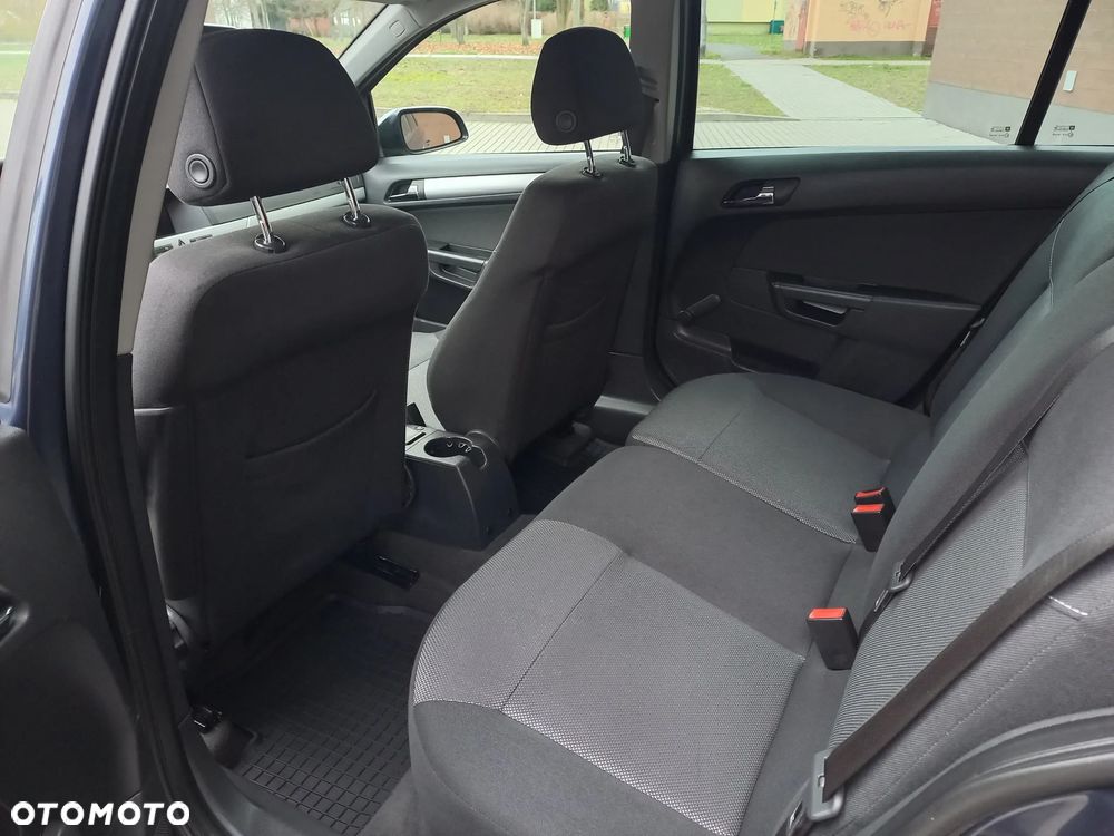 Opel Astra 1.8 Cosmo - 11