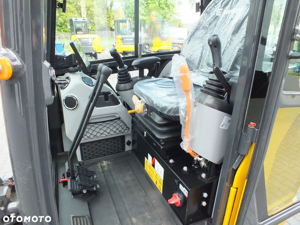 Liu Gong 9018F - 23