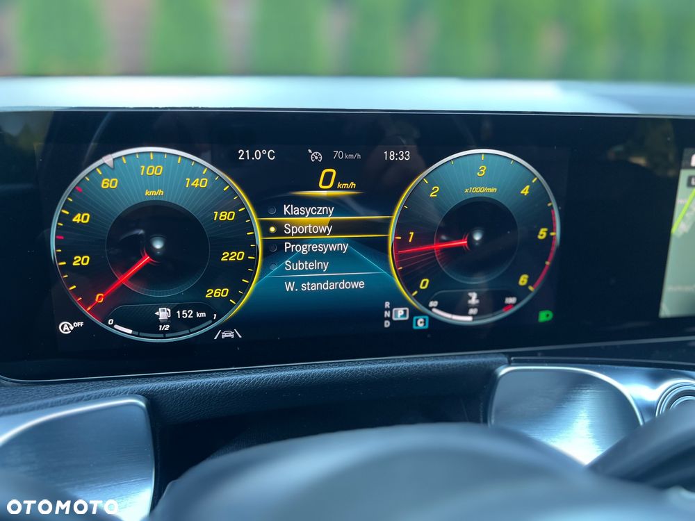 Mercedes-Benz GLB 200 d 4-Matic AMG Line 8G-DCT - 23