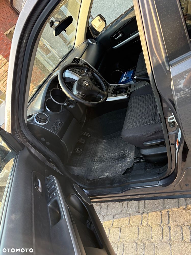 Suzuki Grand Vitara - 8