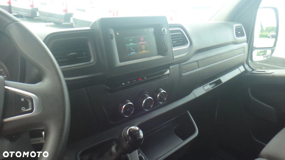 Renault Master - 11