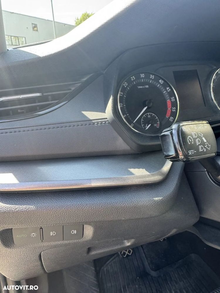 Skoda Octavia 2.0 TDI Ambition - 24