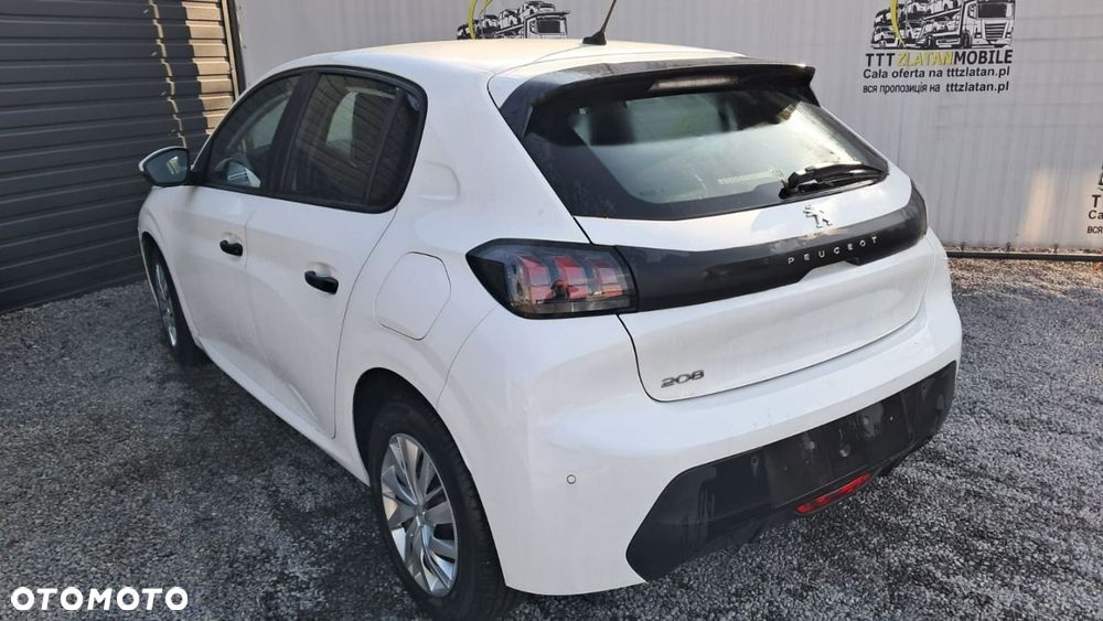 Peugeot 208 - 16