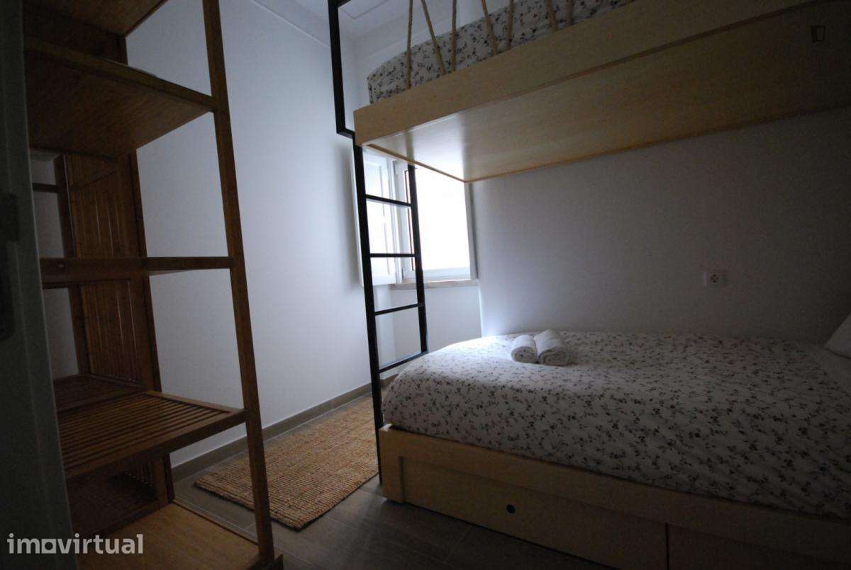 Apartamento com 2 quartos - localizado em Penha Lisbon - Grande imagem: 2/27