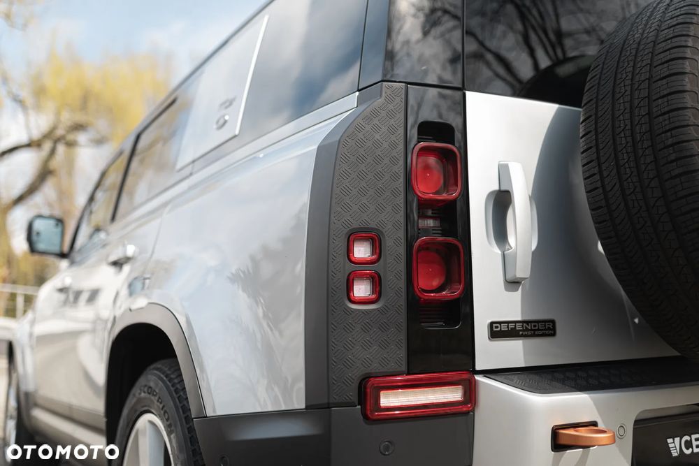 Land Rover Defender 3.0 P400 mHEV First Edition - 15