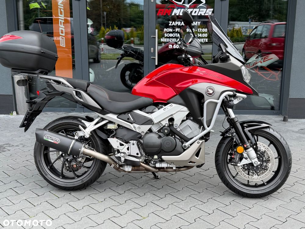Honda VFR - 3