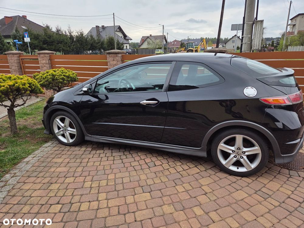 Honda Civic 1.8 TypeS - 1