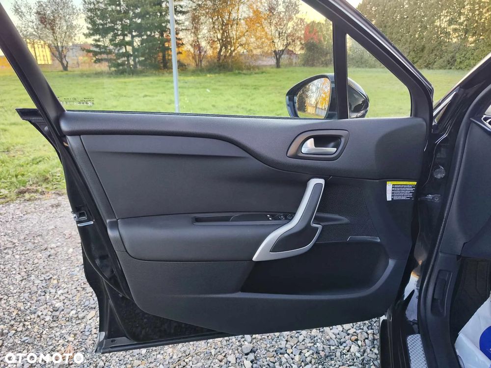 Citroën DS4 PureTech 130 Stop&Start Urban Show - 35