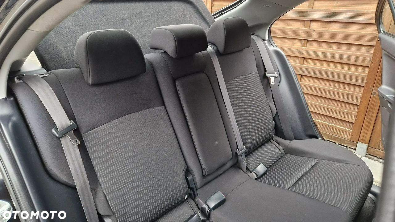Mitsubishi Lancer - 17