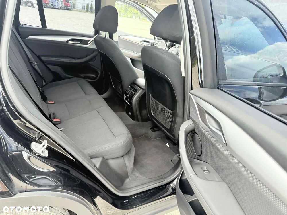 BMW X3 xDrive20d - 13