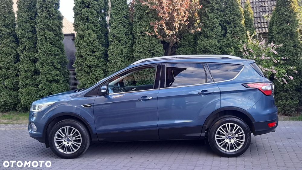 Ford Kuga 1.5 EcoBoost 2x4 Titanium - 5