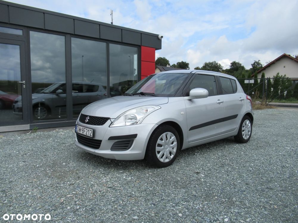Suzuki Swift - 1