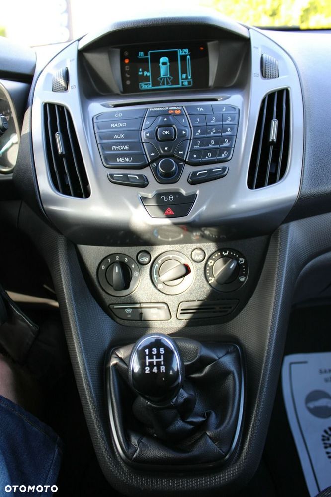 Ford Transit Connect - 25