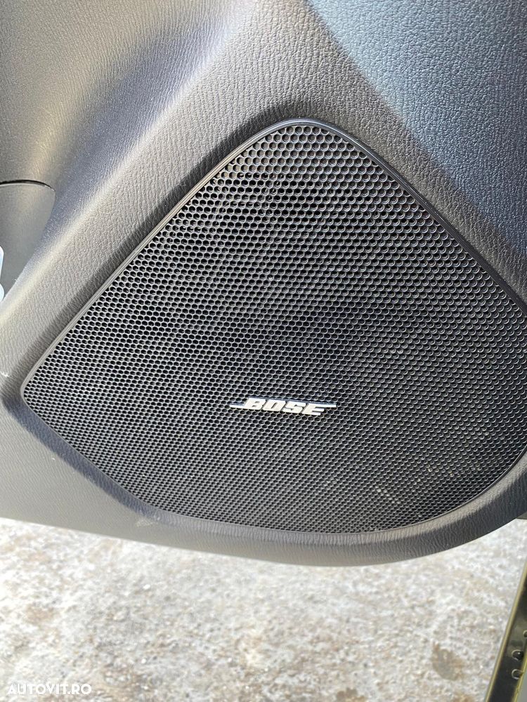 Mazda 3 G165 Revolution Top - 15