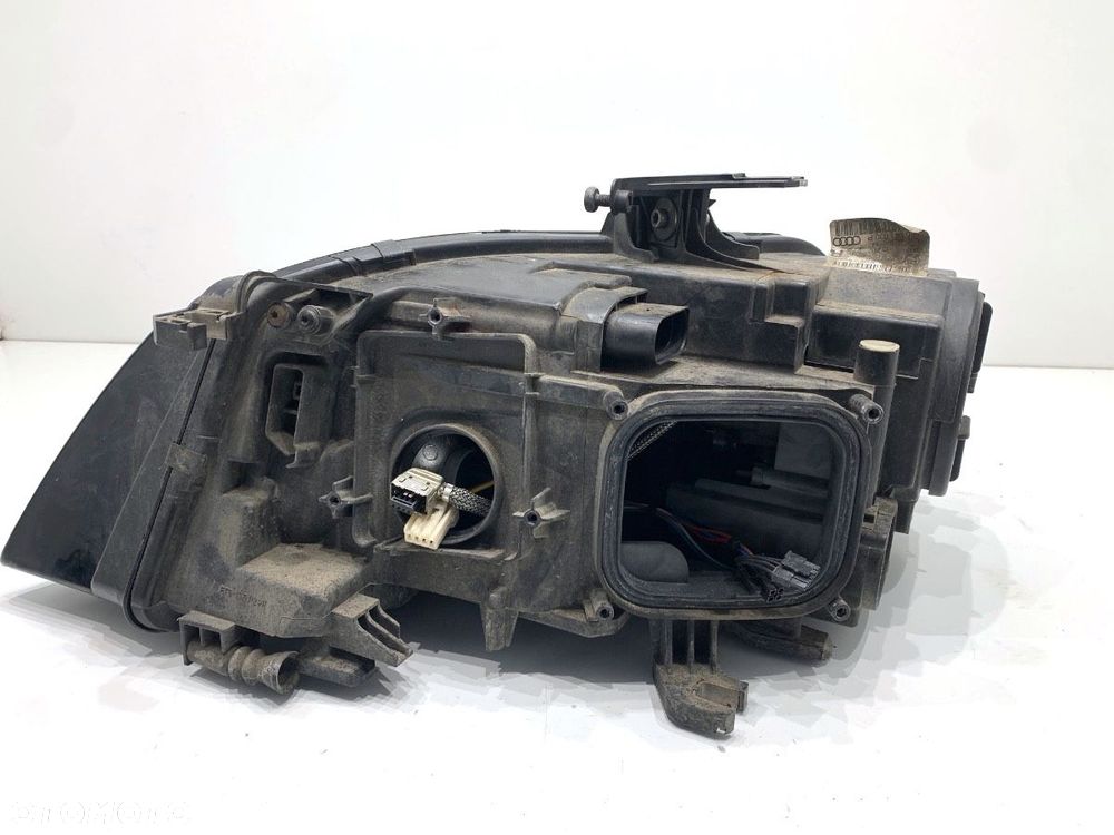 REFLEKTOR PRAWY PRZÓD XENON LED  AUDI A4 B8 Avant (8K5) 2007 - 2015 2.0 TDI quattro 125 kW [170 KM] - 4