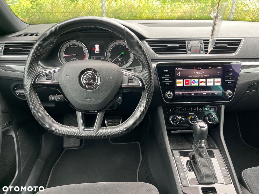 Skoda Superb 2.0 TDI 4x4 DSG Sportline - 23
