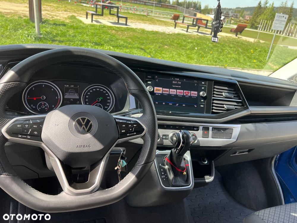 Volkswagen Multivan - 17