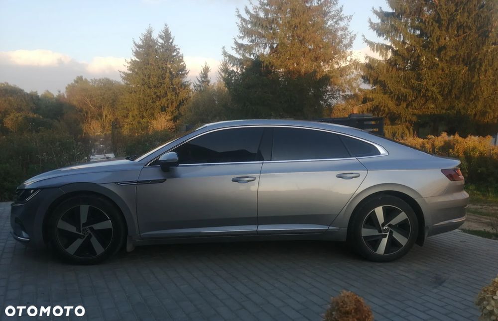 Volkswagen Arteon 2.0 TSI 4Motion R-Line DSG - 9