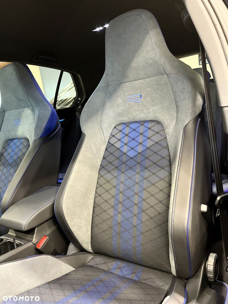 Volkswagen Golf - 13