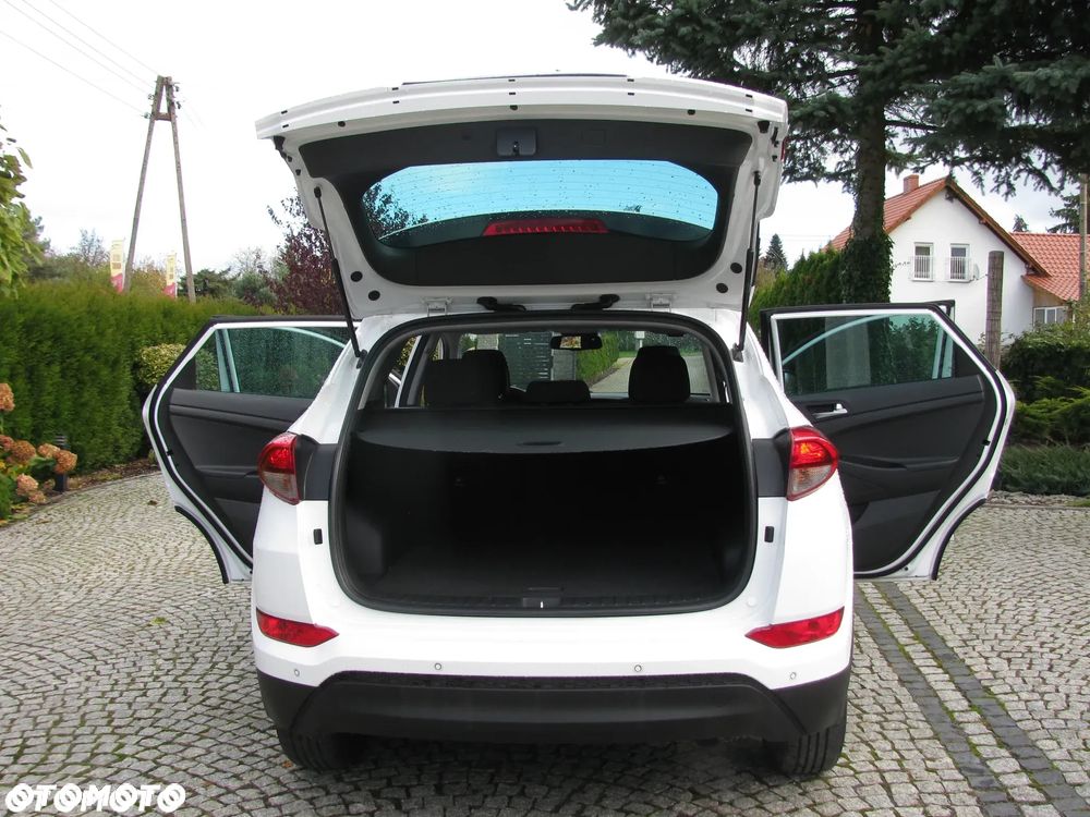 Hyundai Tucson 1.6 GDI BlueDrive Style 2WD - 14