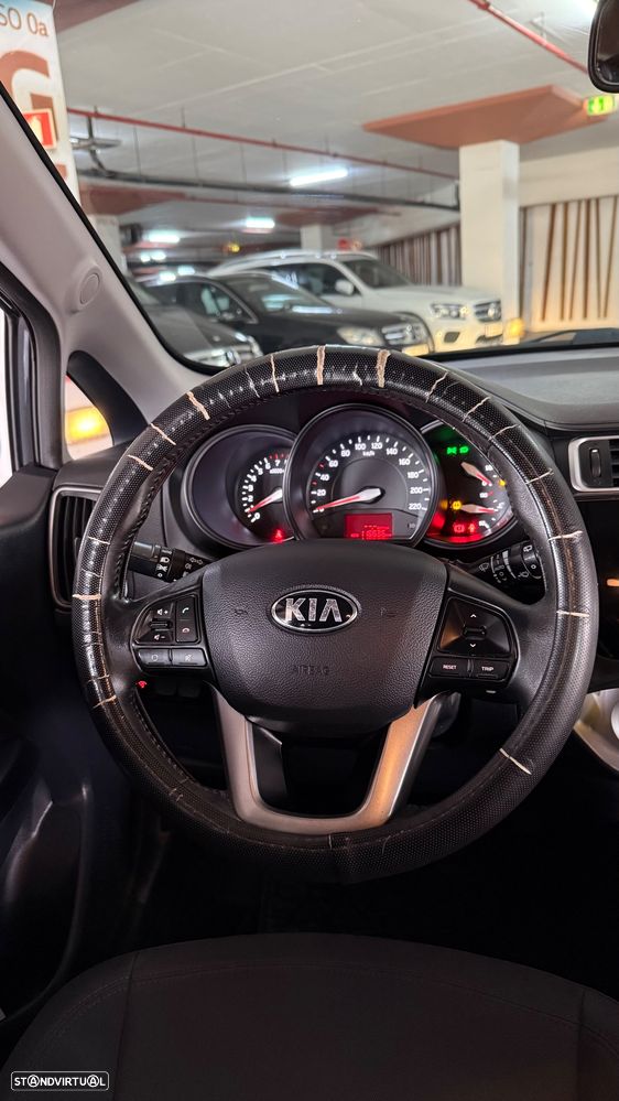 Kia Rio 1.2 CVVT Urban - 15
