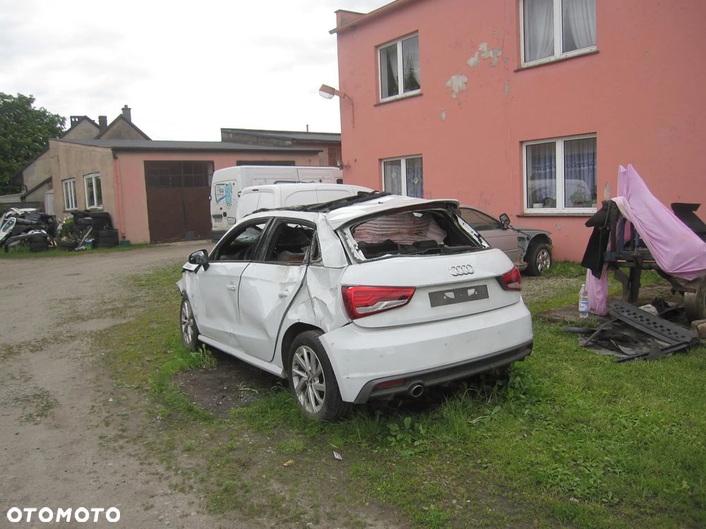 Audi A1 Sportback 1.4 TDI (ultra) S tronic sport - 6