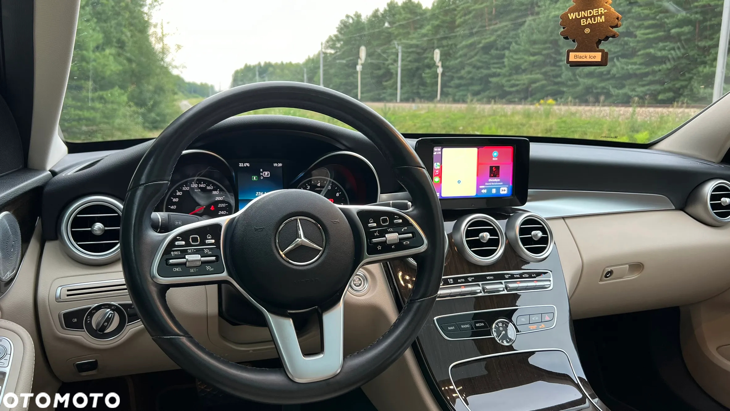 Mercedes-Benz Klasa C 300 4MATIC 9G-TRONIC - 17