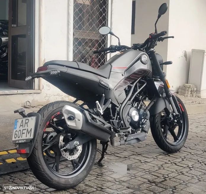 Benelli Leoncino 125 - 10