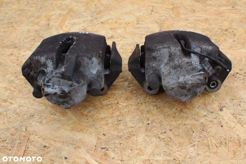 Zaciski hamulcowe BMW e39 2.5 przednie 60/22/296 - 3