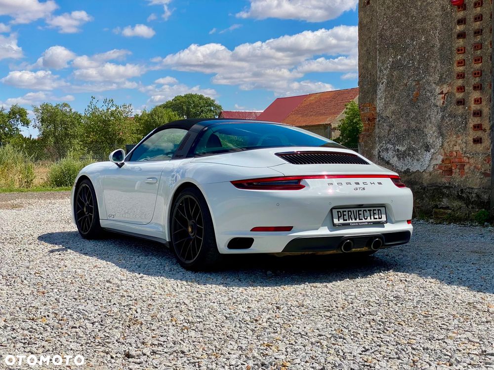 Porsche 911 Targa 4 GTS PDK - 5