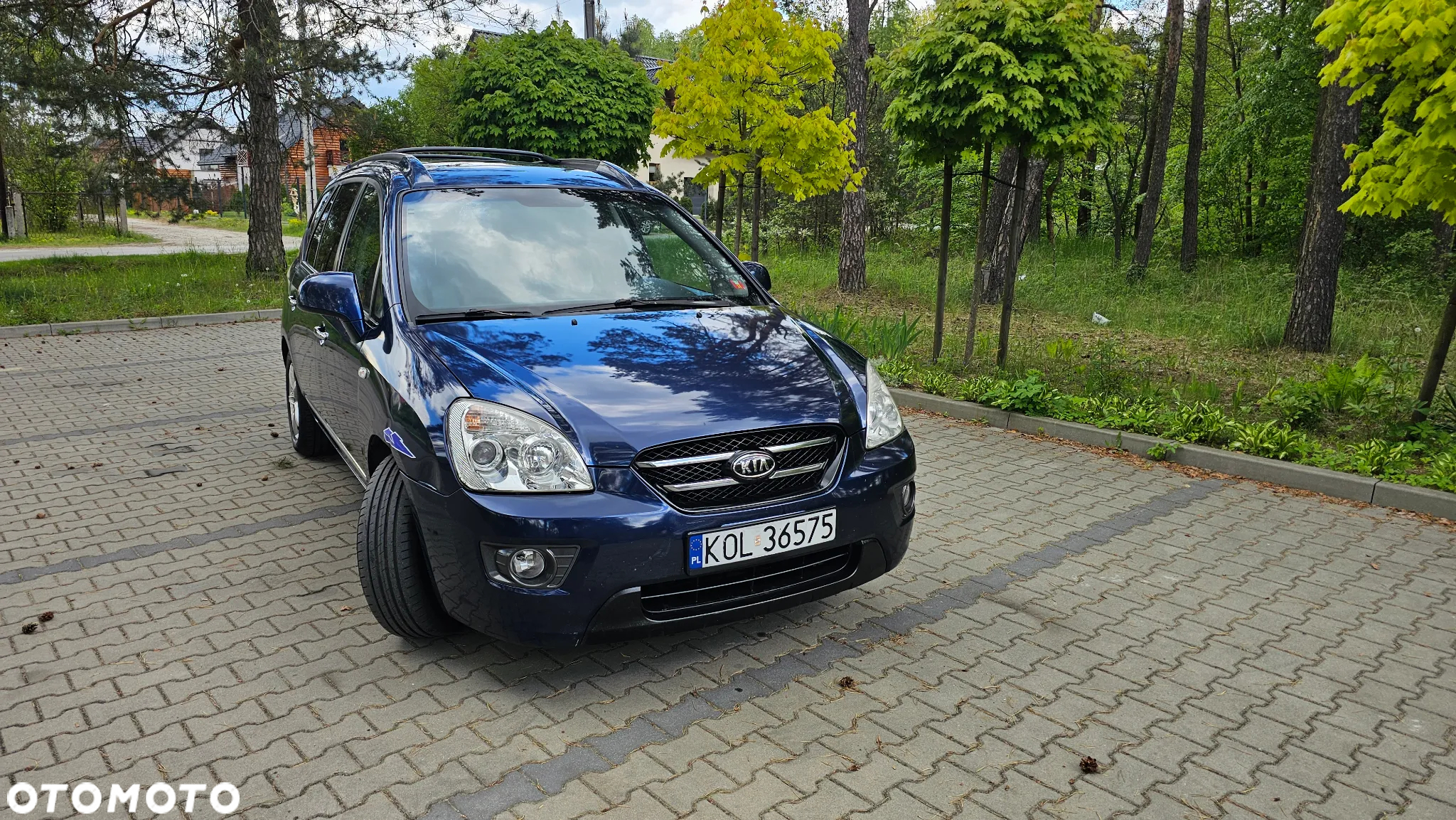 Kia Carens 2.0 EX - 10