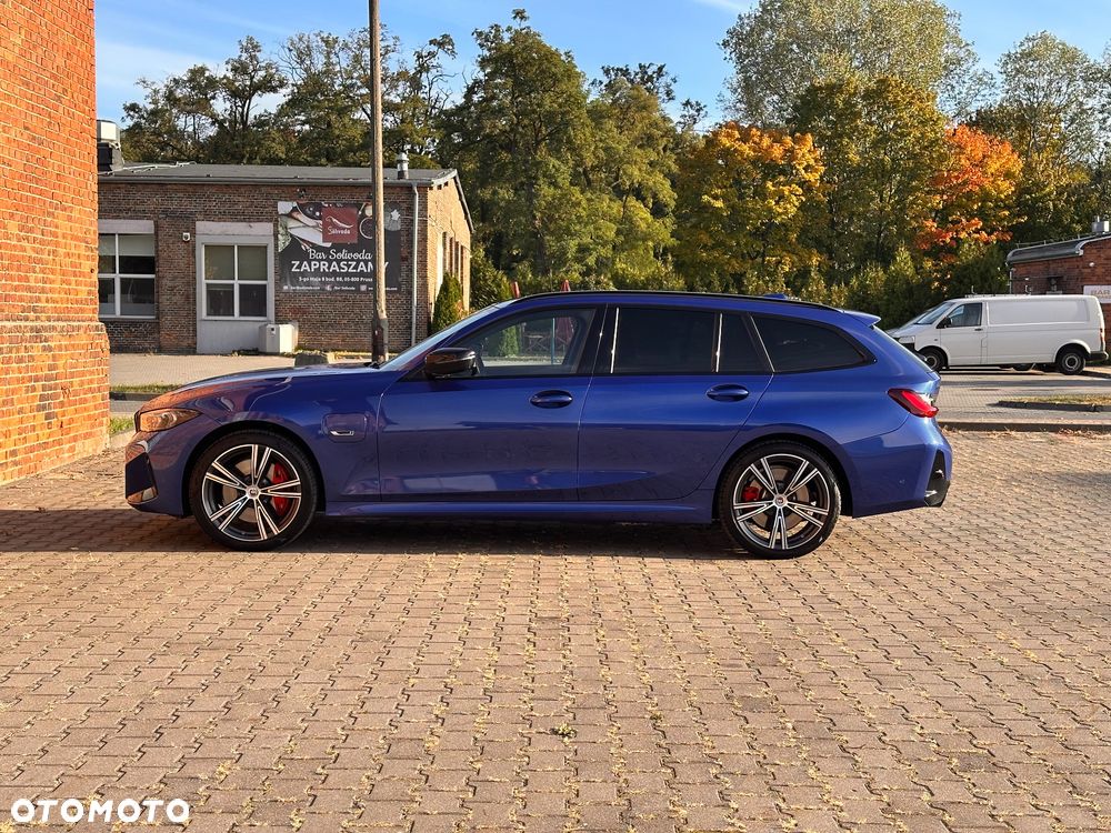 BMW Seria 3 330e Touring xDrive M Sport - 12