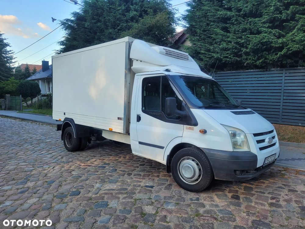 Ford Transit - 1