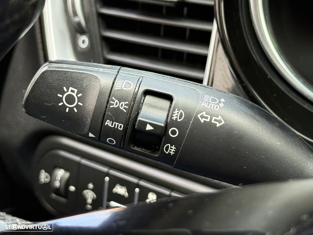 Kia Ceed SW 1.6 CRDi MHEV Drive+SRF - 24