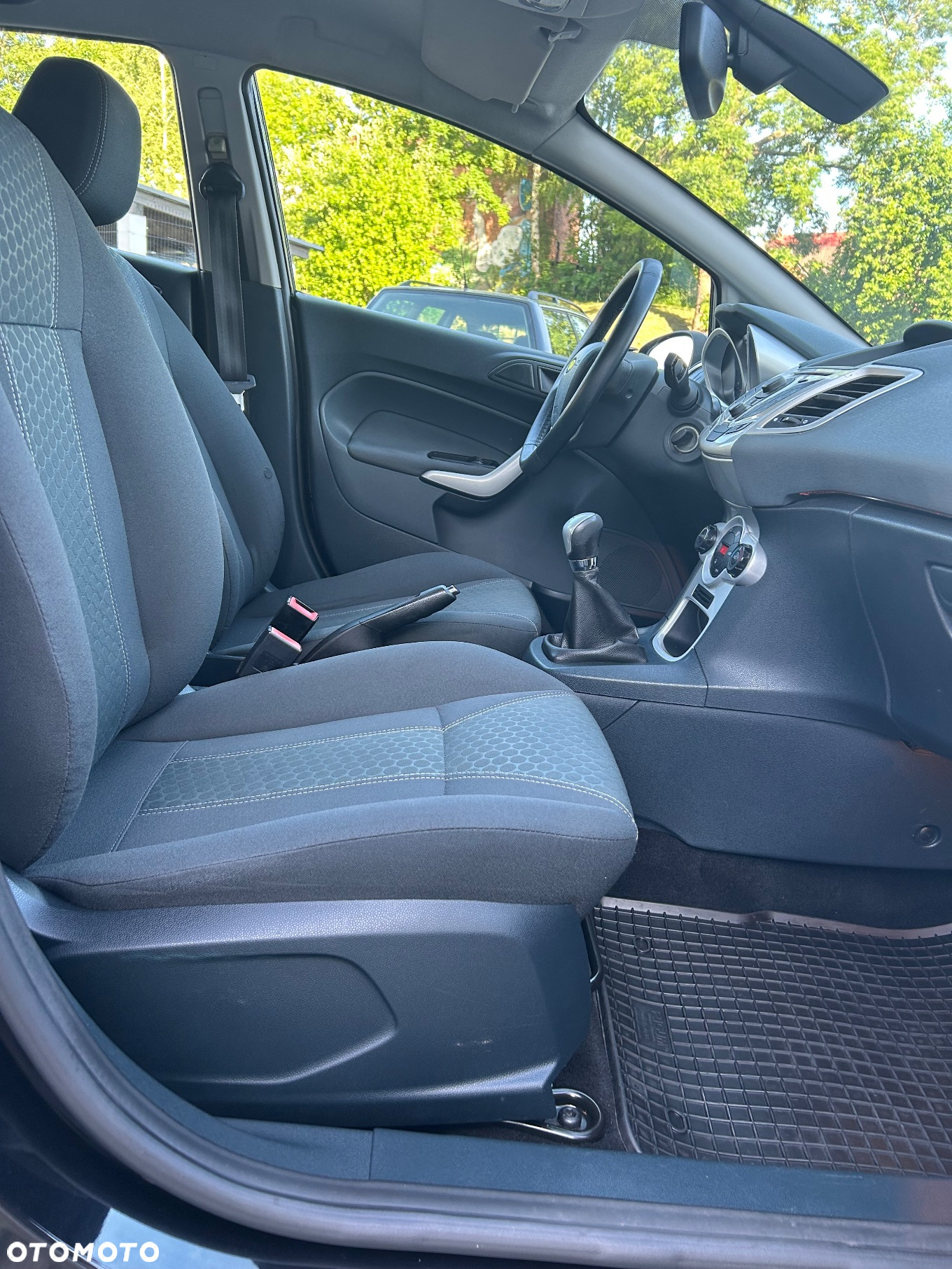 Ford Fiesta 1.4 Titanium EU5 - 8